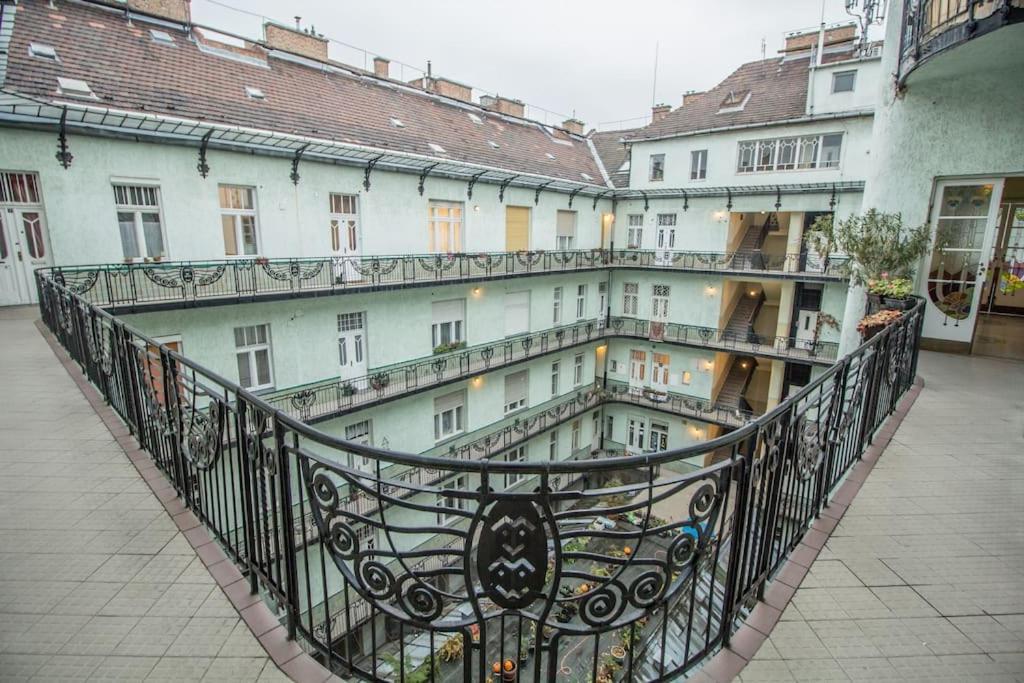 Jolan Suite Budapest Bagian luar foto